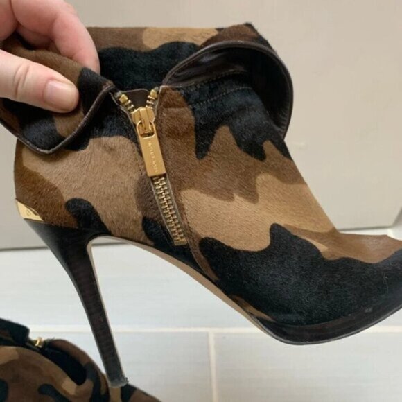 Michael Kors Kendra Calf-Hair Bootie Heels Camo Print 7.5 - Picture 6 of 14